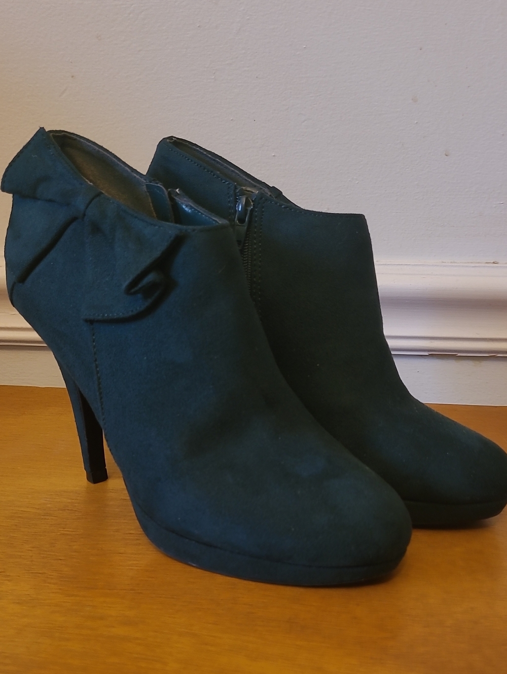 Impo Teal Suede High-Heel Ankle Booties with Side Bow